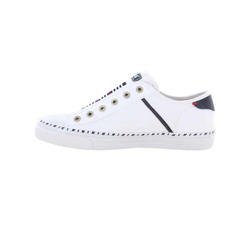 Baskets  Mustang HBE Blanc 